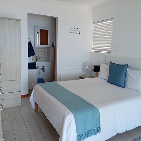 Captain Sunshine Guest House Groot-Jongensfontein Екстер'єр фото