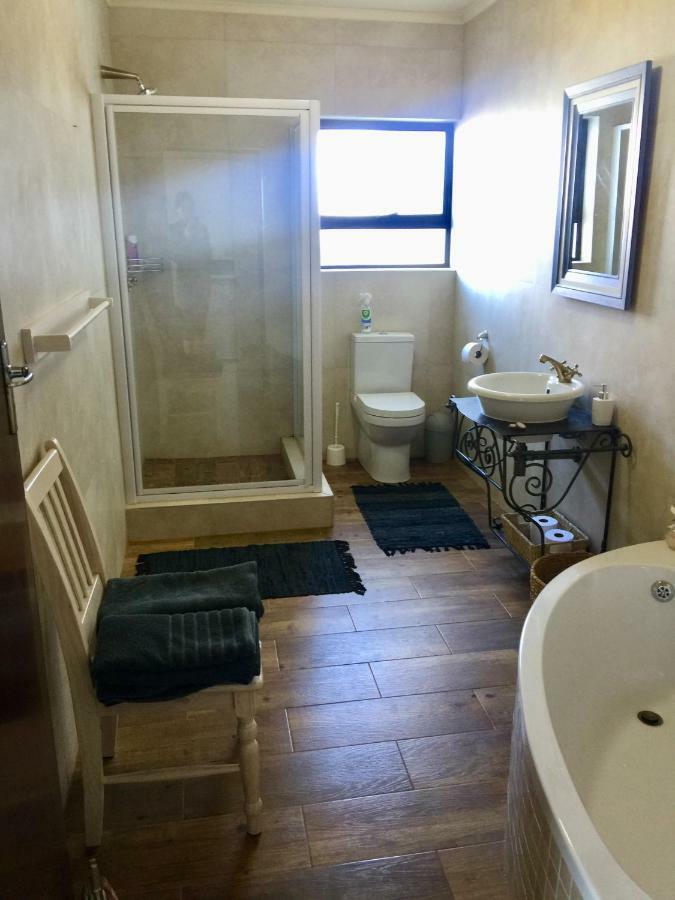 Captain Sunshine Guest House Groot-Jongensfontein Екстер'єр фото